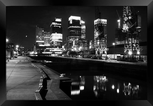 Nightfall at Canary Wharf Framed Print by Jonathan Pankhurst