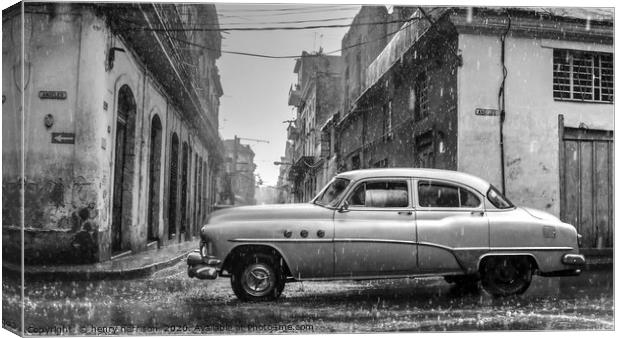 La Calle Angeles Havana Canvas Print by henry harrison