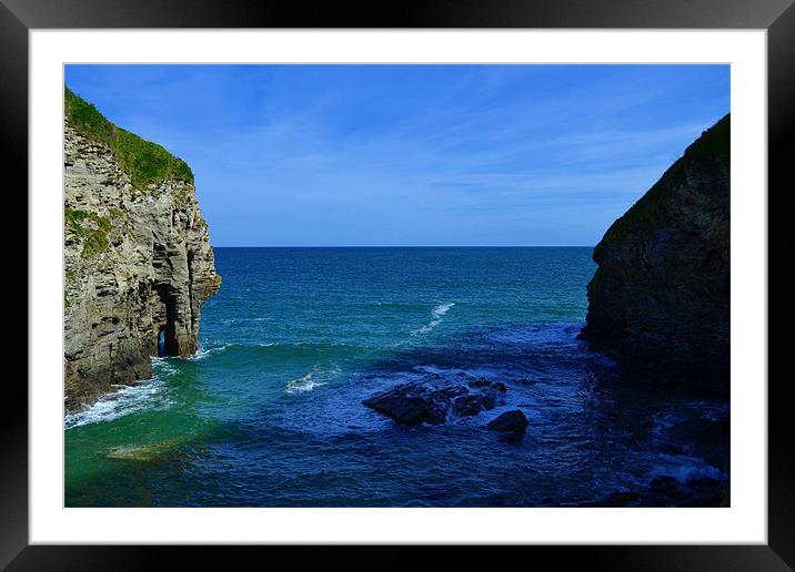 Bossiney Cove Framed Mounted Print by Jules Camfield