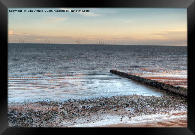 Clacton coastline Framed Print by Zita Stanko