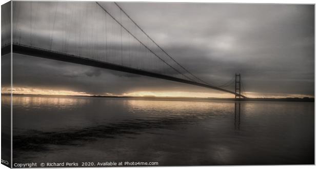 storm clouds above the bridge Canvas Print by Richard Perks