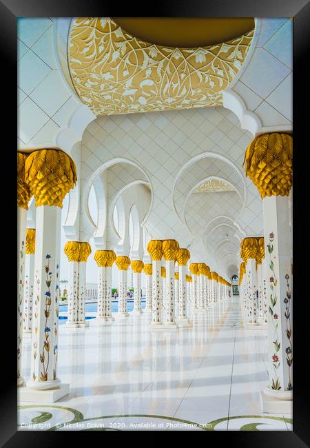 Sheikh Zayed grand mosque Framed Print by Nicolas Boivin