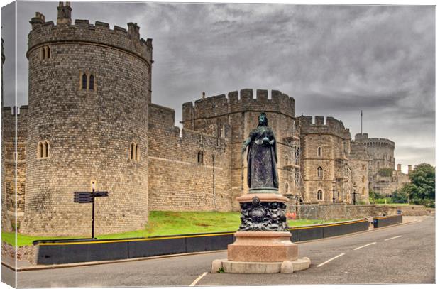 Windsor Castle Canvas Print by Dave Williams