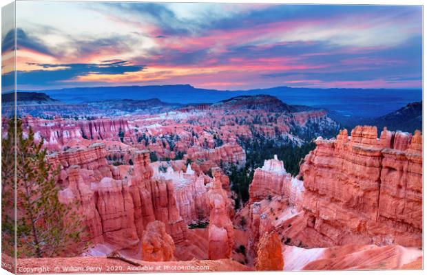 Thor's Hammer Sunset Point Bryce Canyon National P Canvas Print by William Perry