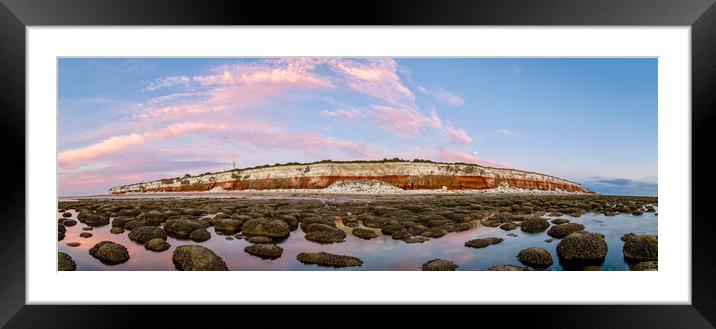 Colours of sunset - Hunstanton beach and cliffs Framed Mounted Print by Gary Pearson
