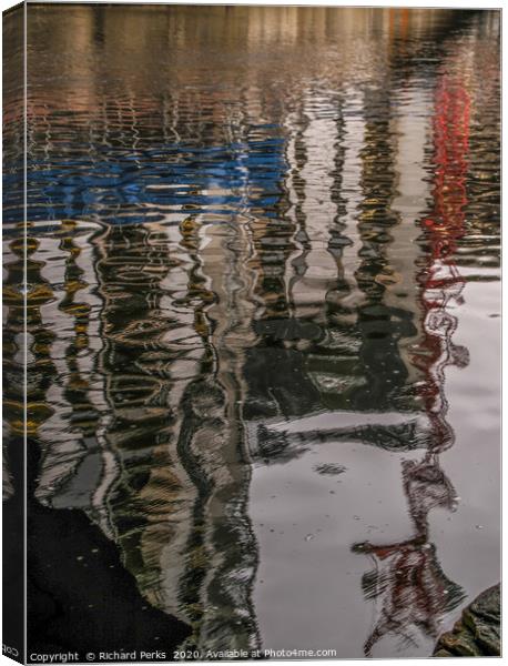 ouse reflection Canvas Print by Richard Perks