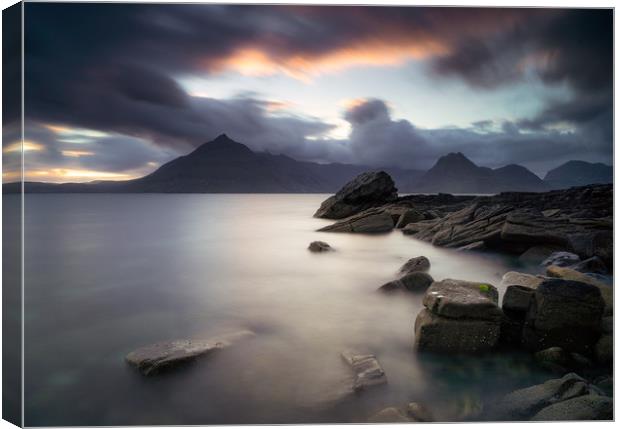 Elgol sunset Canvas Print by Kevin Ainslie