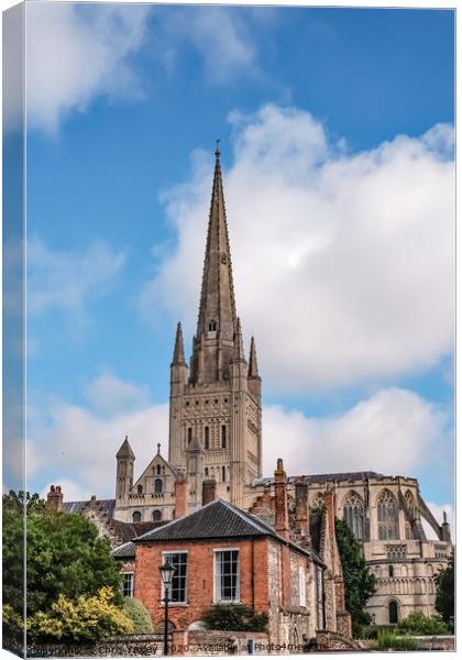Norwich Cathedral captured from Cathedral Close Canvas Print by Chris Yaxley