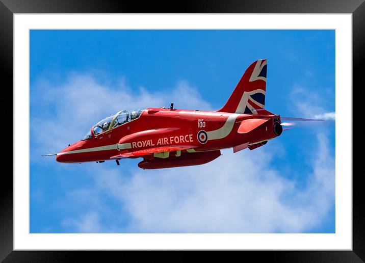 Red Arrow Framed Mounted Print by Lee Wilson