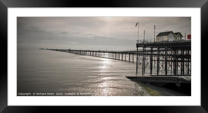 Lunchtime at Southend Framed Mounted Print by Richard Perks
