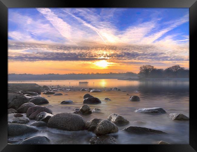 Sunrise by the lake, Reading, Berkshire Framed Print by Simon Marlow