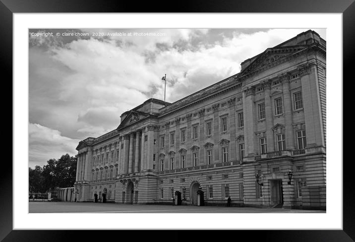 Buckingham Palace, London Framed Mounted Print by claire chown