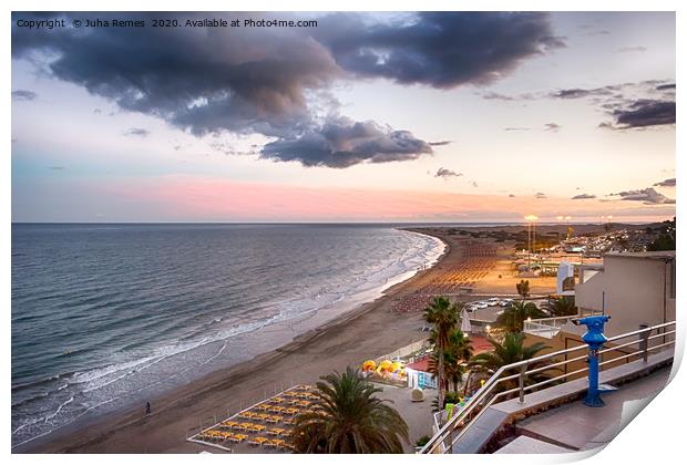 Playa del Ingles Sunset Print by Juha Remes