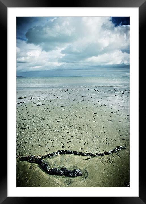 The Chain Framed Mounted Print by Simon Gladwin
