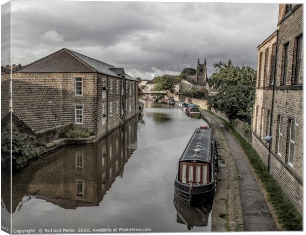 moored up Canvas Print by Richard Perks