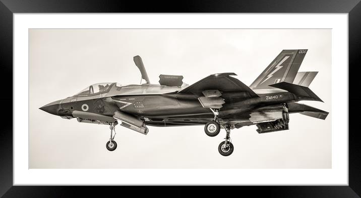 F35 landing. Framed Mounted Print by Tim Smith
