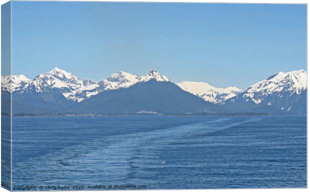 Ships wake and mountains Canvas Print by chris hyde