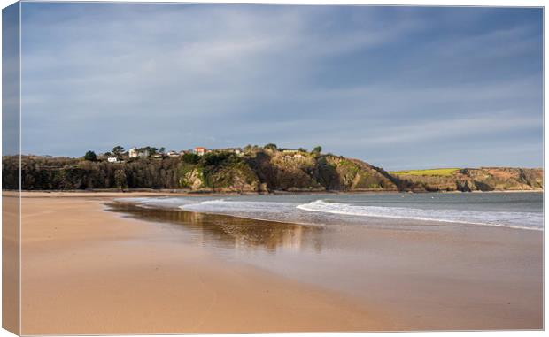 Tenby North Beach, Pembrokeshire, Wales. Canvas Print by Colin Allen