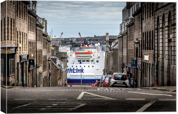 Majestic Ferry in Aberdeen Harbour Canvas Print by Don Nealon