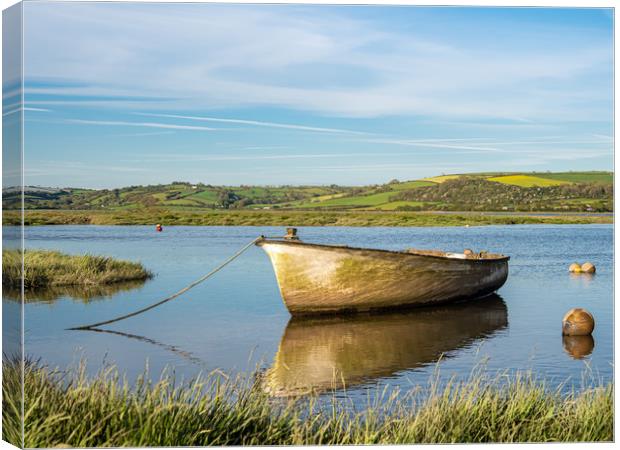 Boat on Laugharne Estuary, Carmarthenshire. Canvas Print by Colin Allen