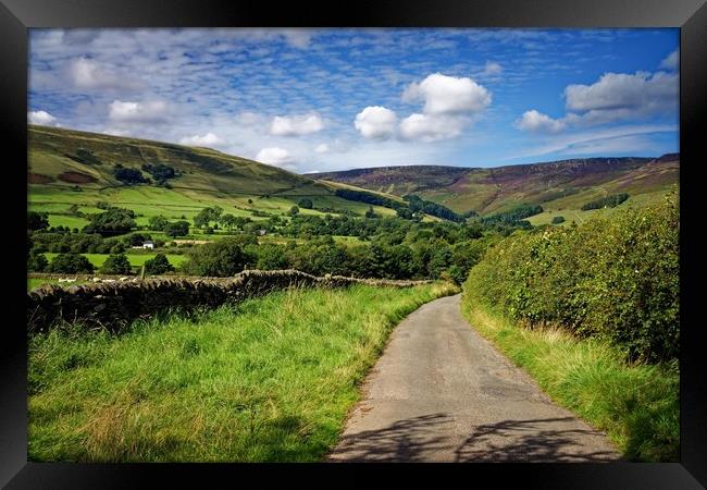 Road to Edale                                Framed Print by Darren Galpin