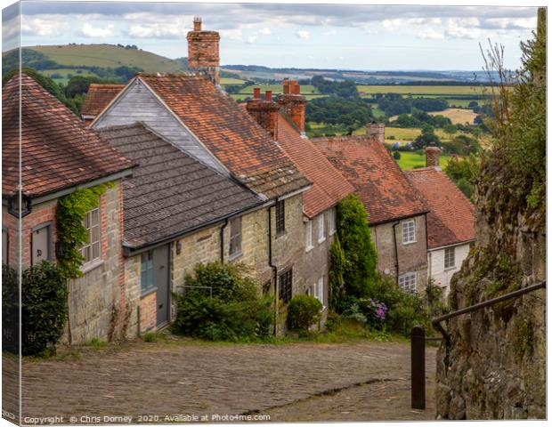 Gold Hill in Shaftesbury in Dorset, UK Canvas Print by Chris Dorney