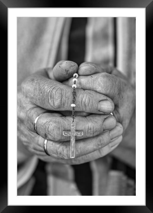 Elderly lady s hands holding a rosary, black and w Framed Mounted Print by Arpad Radoczy