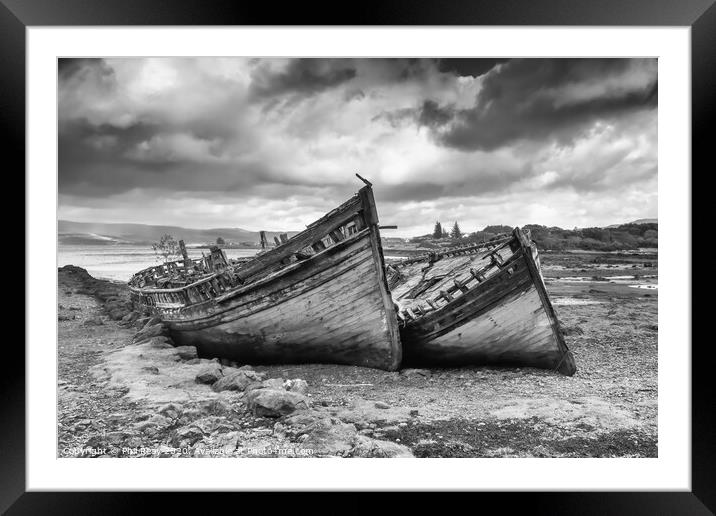 Salen wrecks Framed Mounted Print by Phil Reay