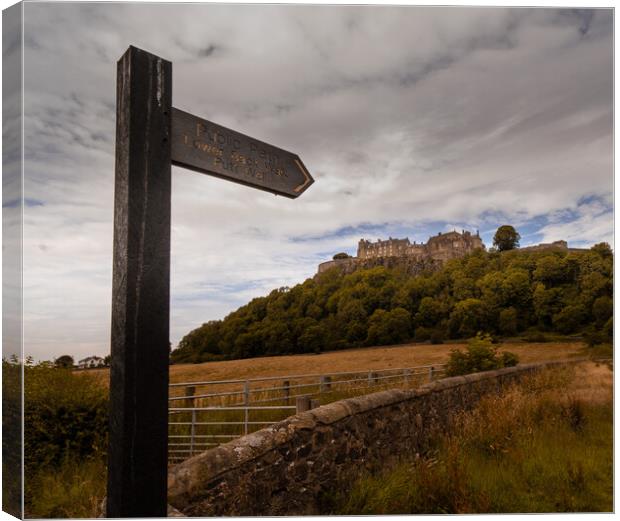 Which way to Stirling Castle? Canvas Print by Steven Lennie