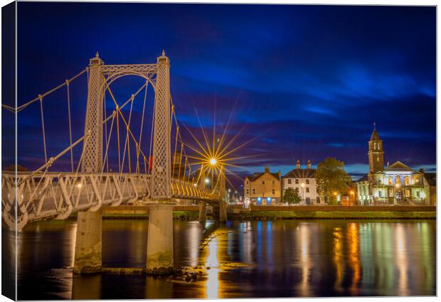 An evening in Inverness Canvas Print by Shweta Chauhan