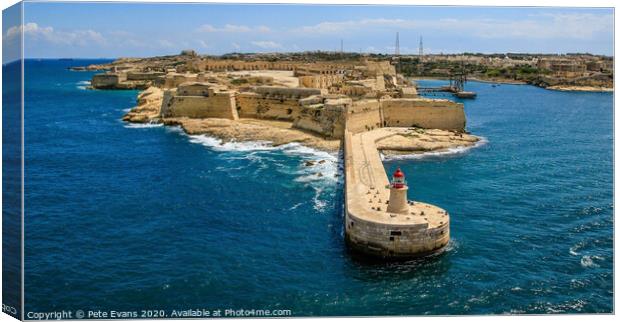 Lighthouse at Valletta Canvas Print by Pete Evans