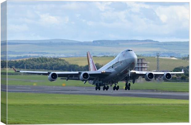 Boeing 747, Queen of the skies Canvas Print by Allan Durward Photography