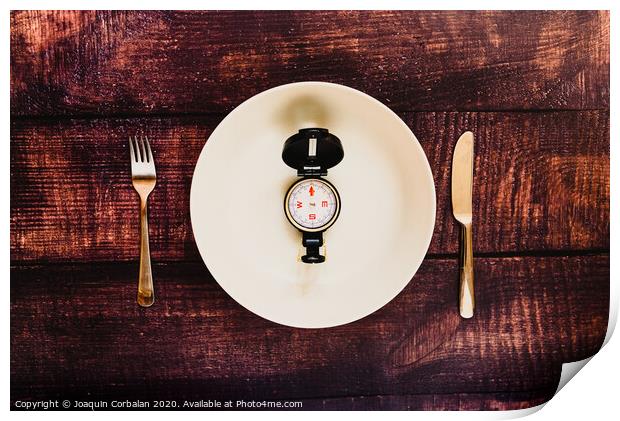 Intermittent fasting diet to lose weight illustrated with an empty plate. Print by Joaquin Corbalan