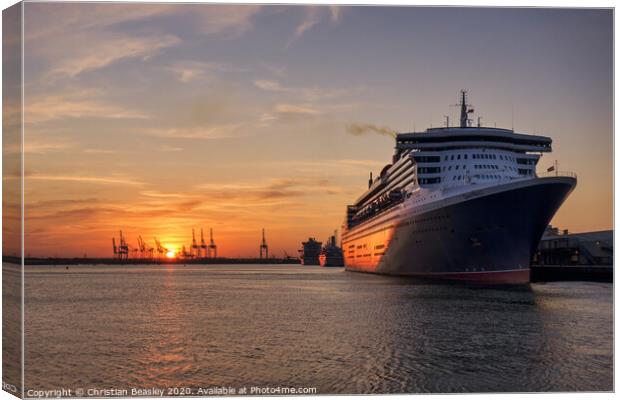 Queen Mary 2 in Southampton at sunset Canvas Print by Christian Beasley
