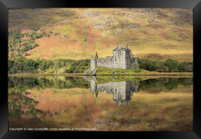 Kilchurn Castle Framed Print by Alan Tunnicliffe