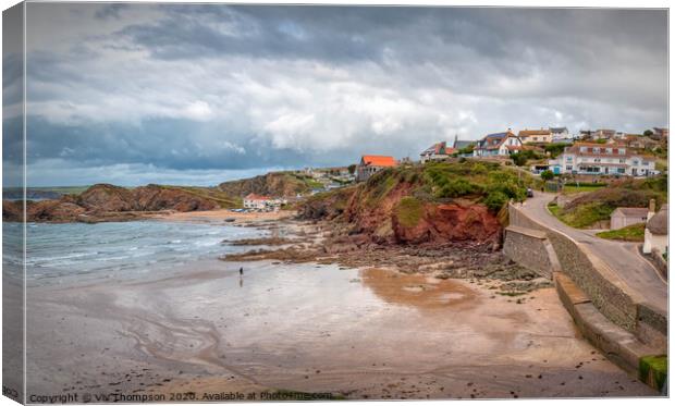Approaching Hope Cove Canvas Print by Viv Thompson