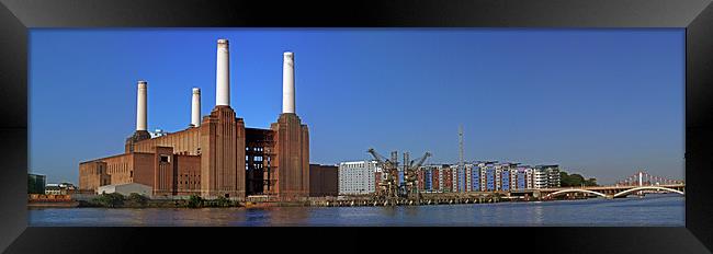 Battersea to chelsea Framed Print by Doug McRae