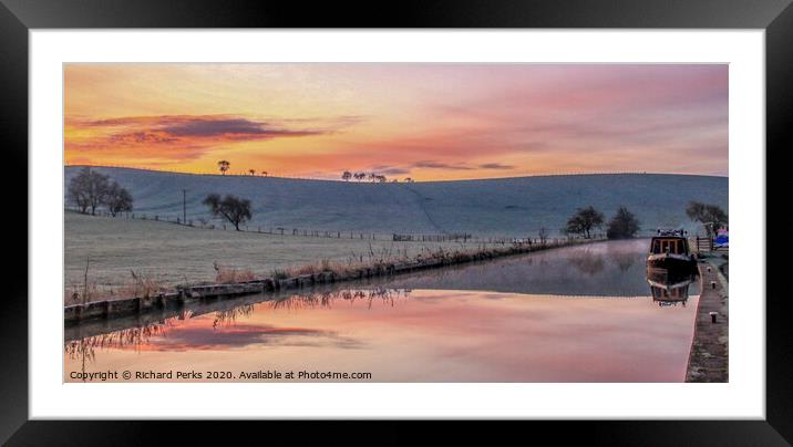 A cold and frosty morning Framed Mounted Print by Richard Perks