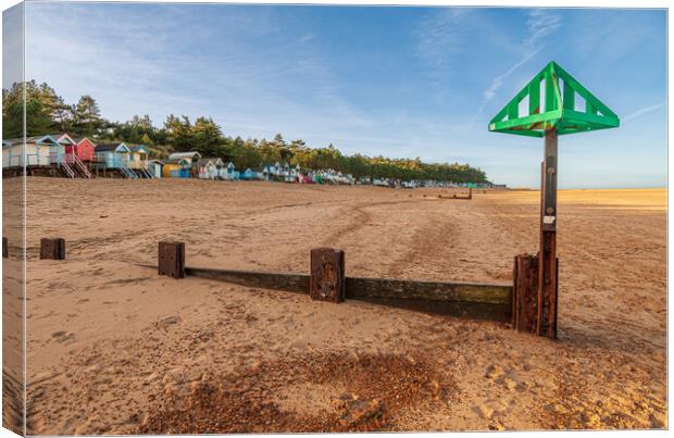 Low Tide Wells next the sea Canvas Print by Kevin Snelling