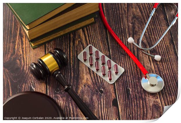 Gavel as a symbol of medical justice, applied by doctor judges. Print by Joaquin Corbalan