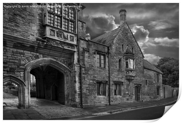 Wells Cathedral courtyard Print by Kevin White