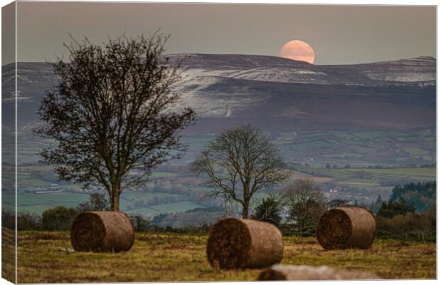 Moonrise over the Brecon Beacons Canvas Print by Karl McCarthy