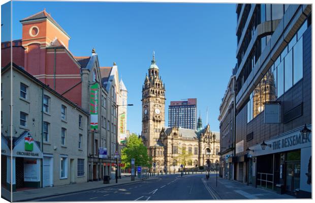 Sheffield Town Hall from Leopold Street Canvas Print by Darren Galpin