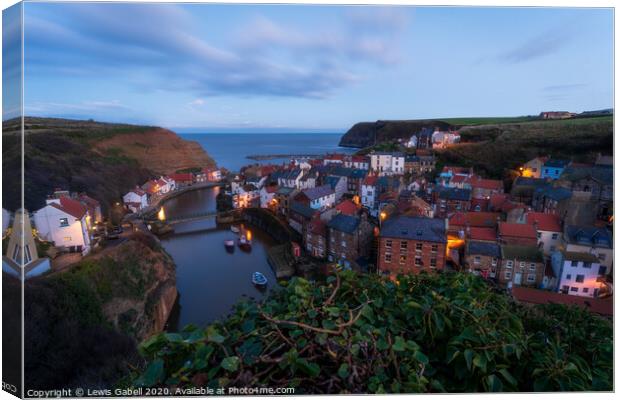 Evening Light at Staithes Canvas Print by Lewis Gabell