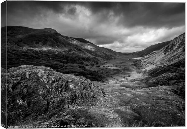 Tempestuous Beauty of Nant Ffrancon Canvas Print by David Tyrer