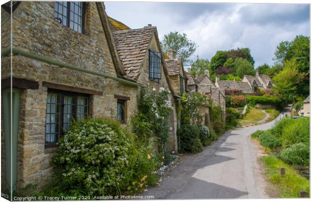 Arlington Row in Bibury - Beautiful Cotswolds Canvas Print by Tracey Turner