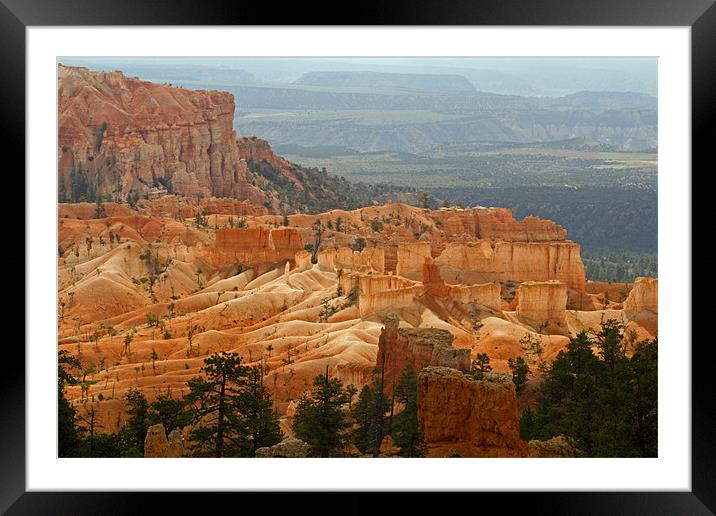 Hoodoos at Bryce Canyon Framed Mounted Print by David Pringle