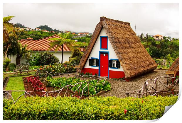 Santanas Traditional House Print by Roger Green