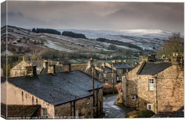 Rooftops of Gunnerside Canvas Print by kevin cook