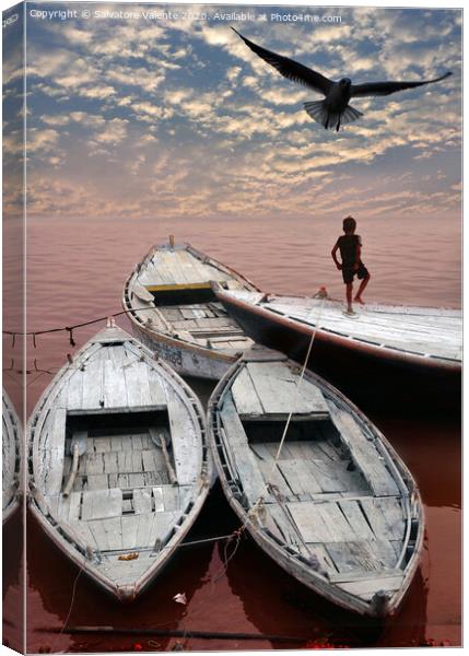Volo sul Gange Canvas Print by Salvatore Valente